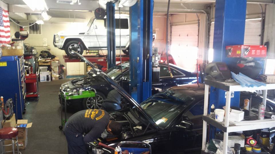 City Auto Center shop photo